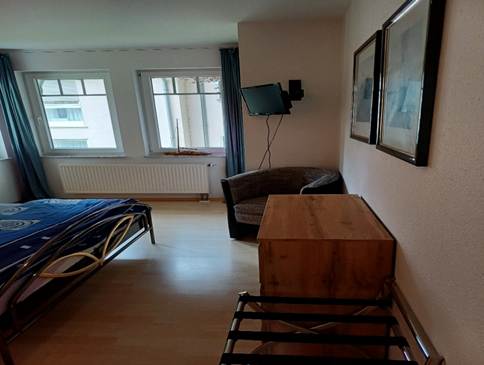 Ein Bild, das Im Haus, Wand, Decke, Inneneinrichtung enthlt.