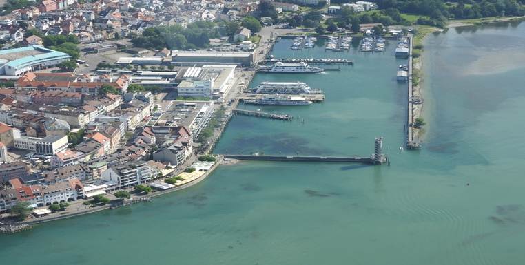 Ein Bild, das draußen, Natur, Küste enthält.
Automatisch generierte Beschreibung